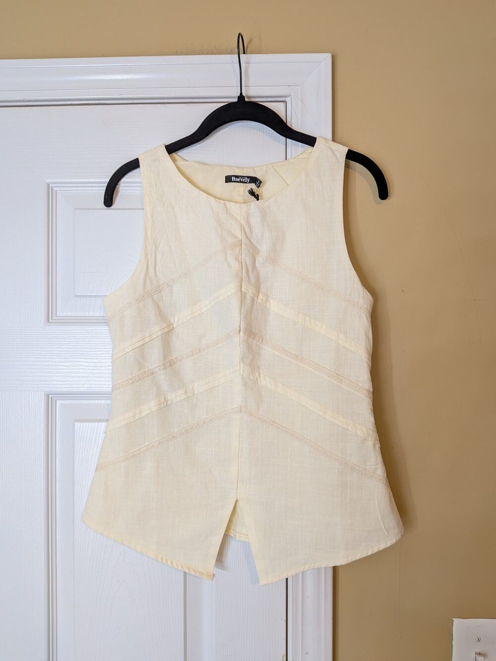 Baevely Cream Cotton Sleeveless Blouse Size Small NWT Quiet Luxury Minimalist